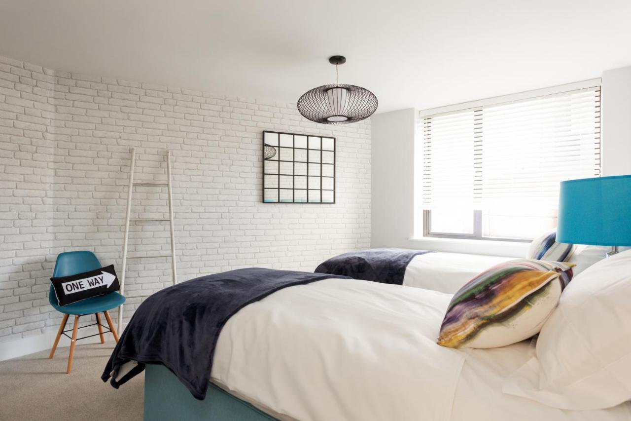 Apartment 2 Lyons House Суонидж Экстерьер фото